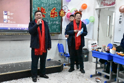 “迎新年，庆元旦”日照国开中学班级元旦联欢晚会